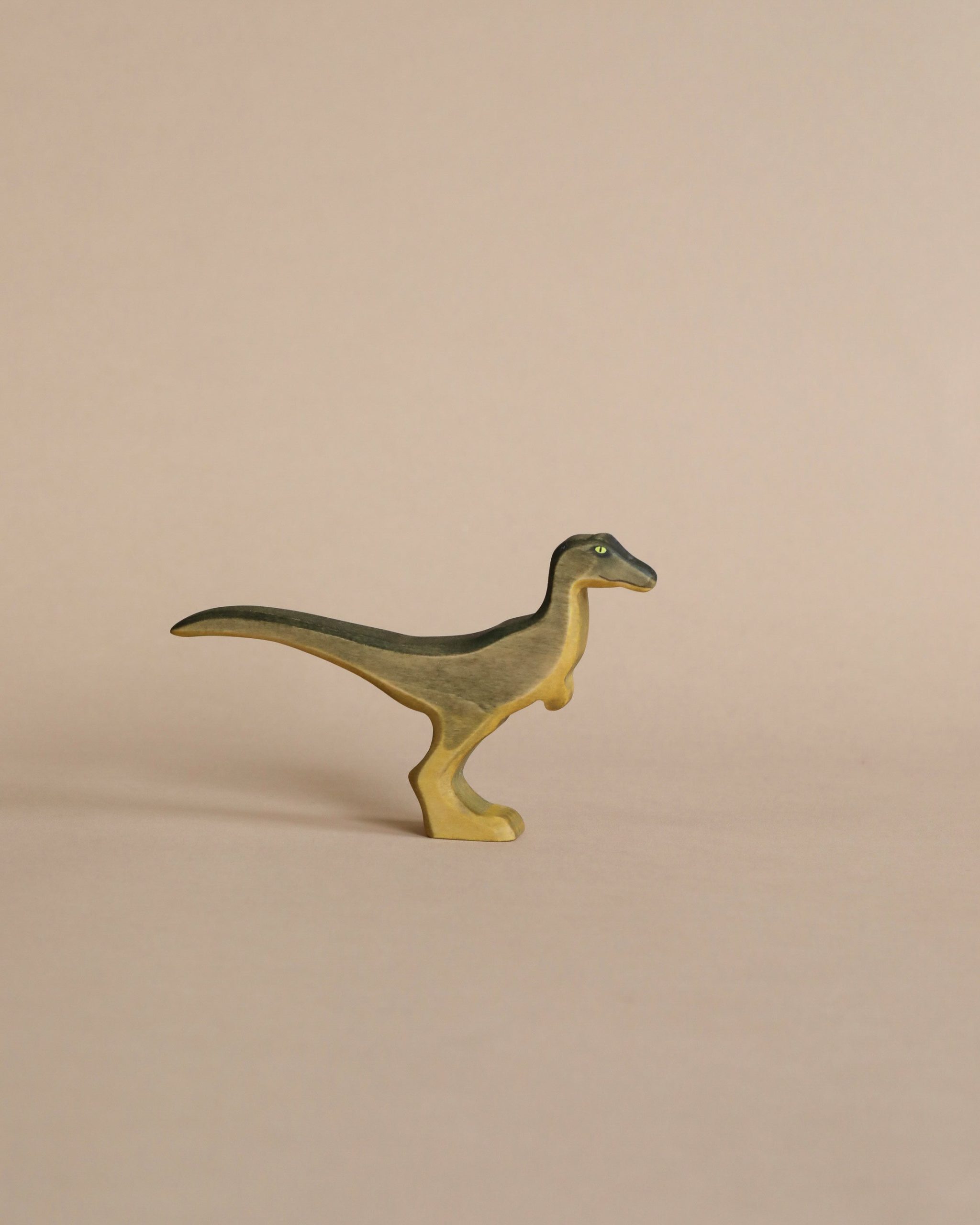 Handmade Holzwald Velociraptor