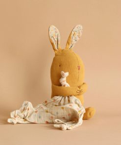 Lullaby Friends - Bunny - Dusty Yellow (Plays Music)