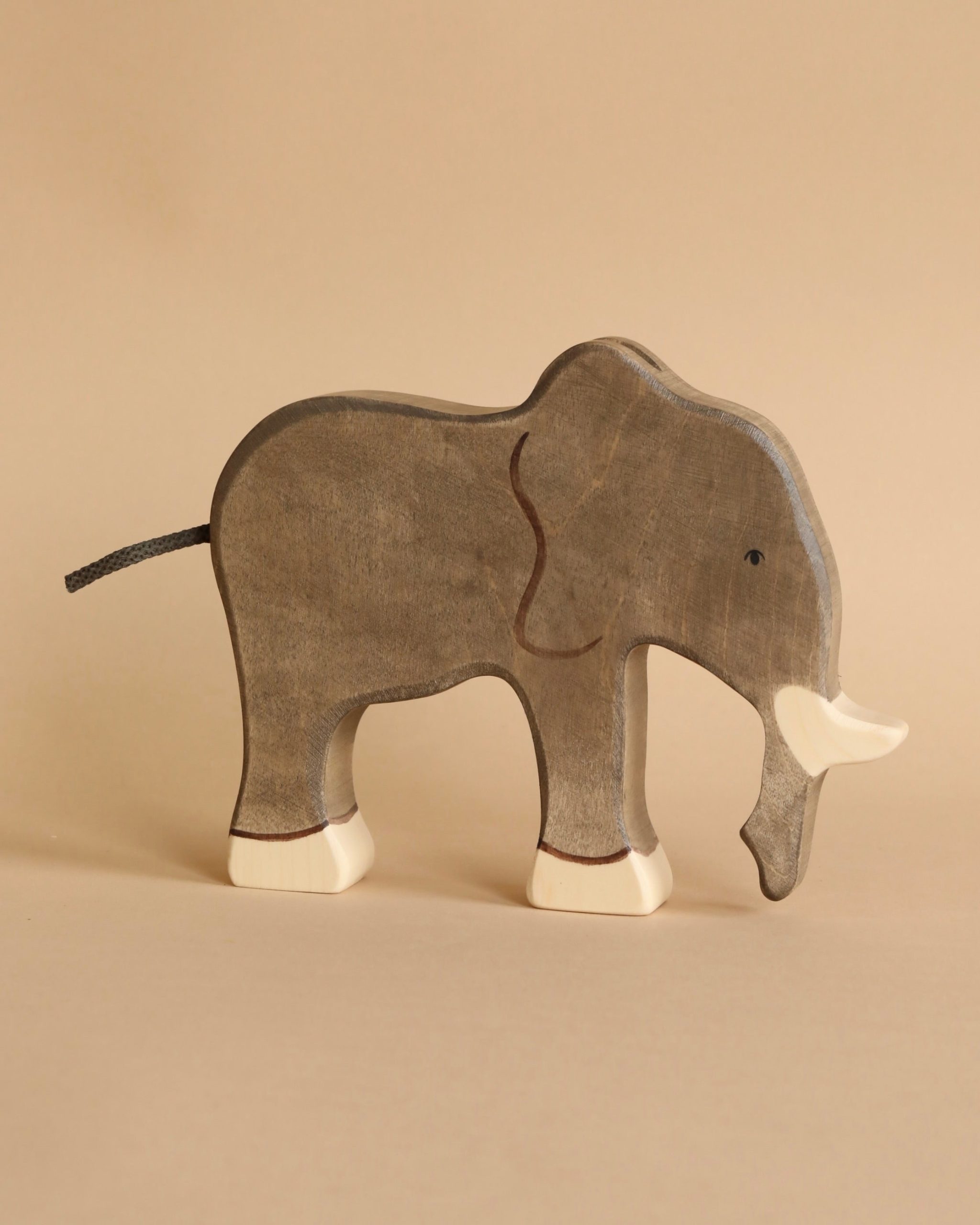 Holztiger Elephant