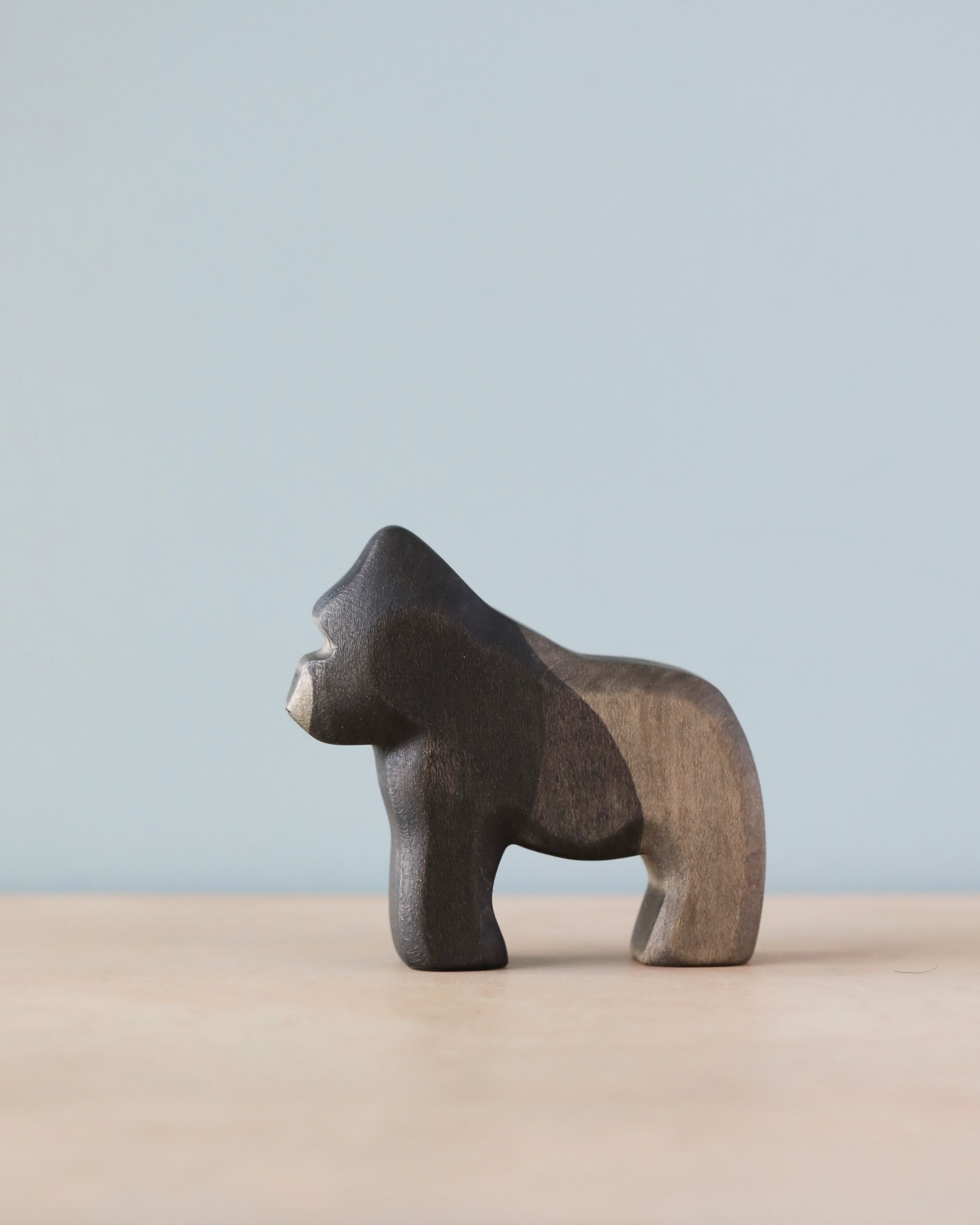 Handmade Holzwald Gorilla - Image 3