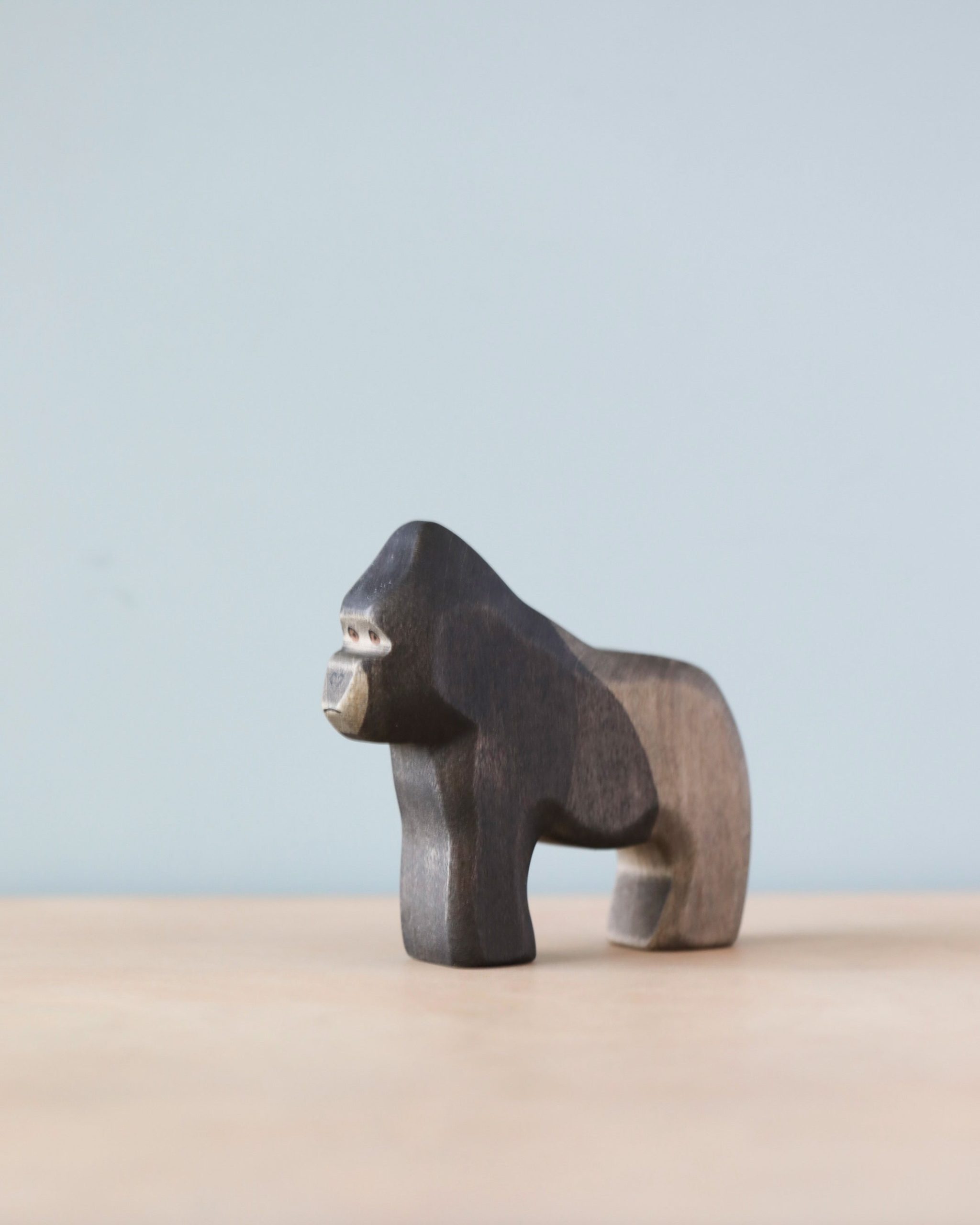 Handmade Holzwald Gorilla - Image 2