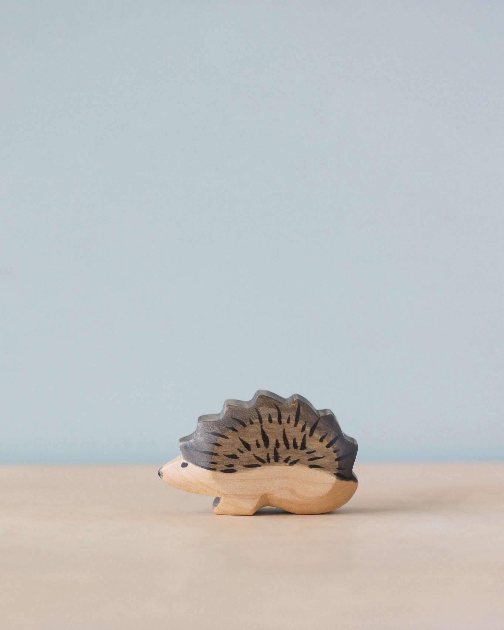 Handmade Holzwald Hedgehog Mom - Image 2