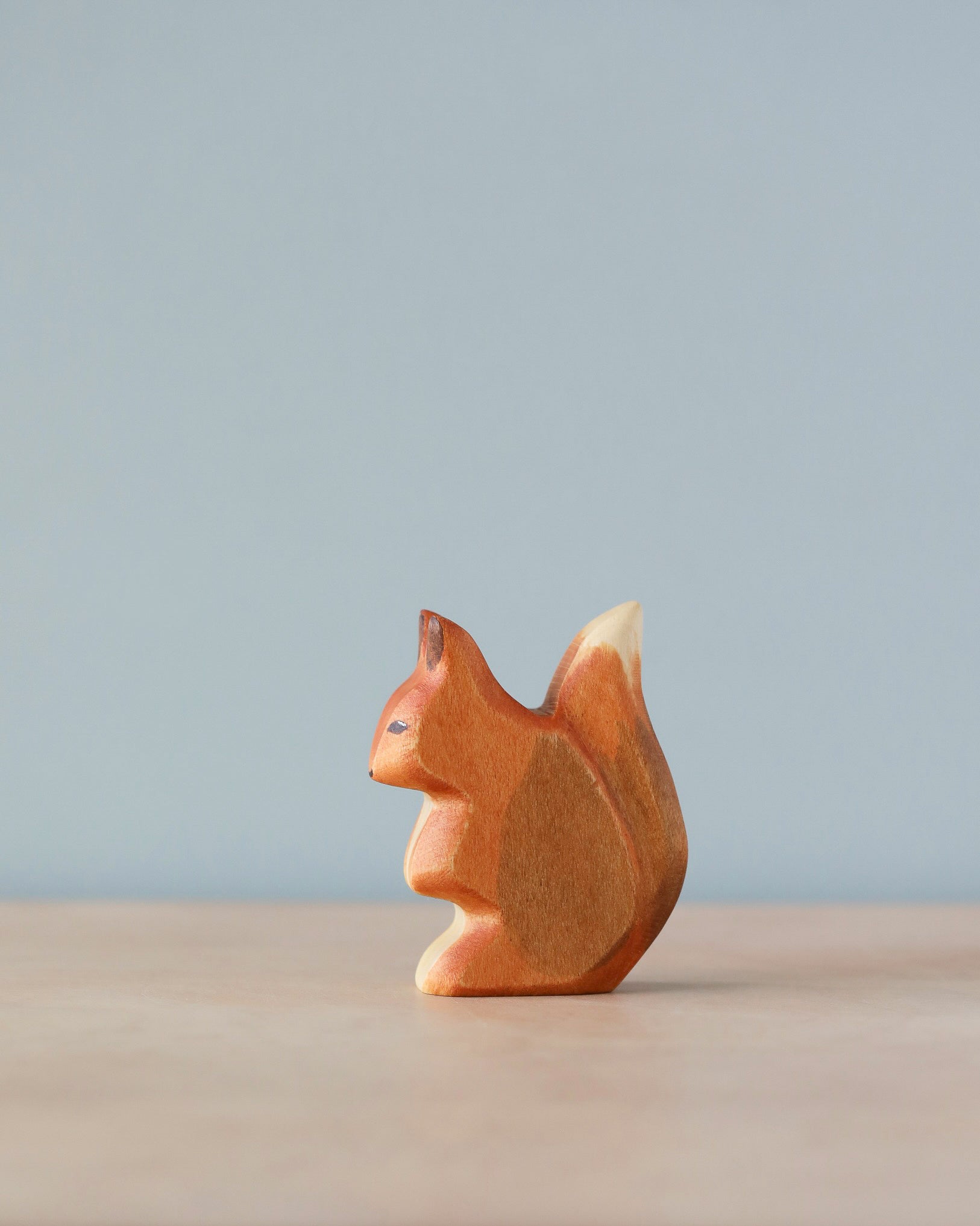 Handmade Holzwald Squirrel - Image 2