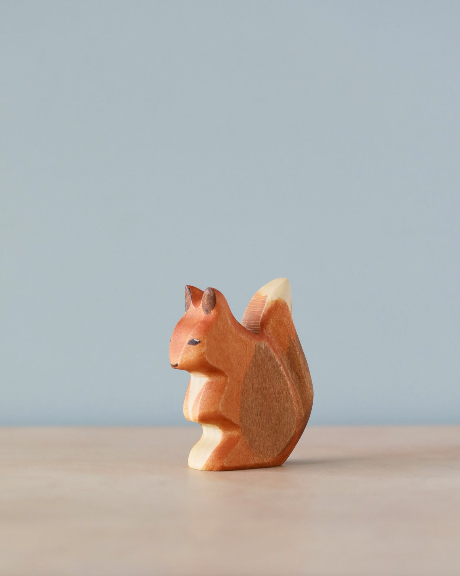 Handmade Holzwald Squirrel - Image 3
