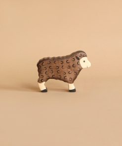 Holztiger Brown Sheep, Standing