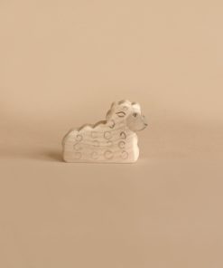 Holztiger Lying Lamb