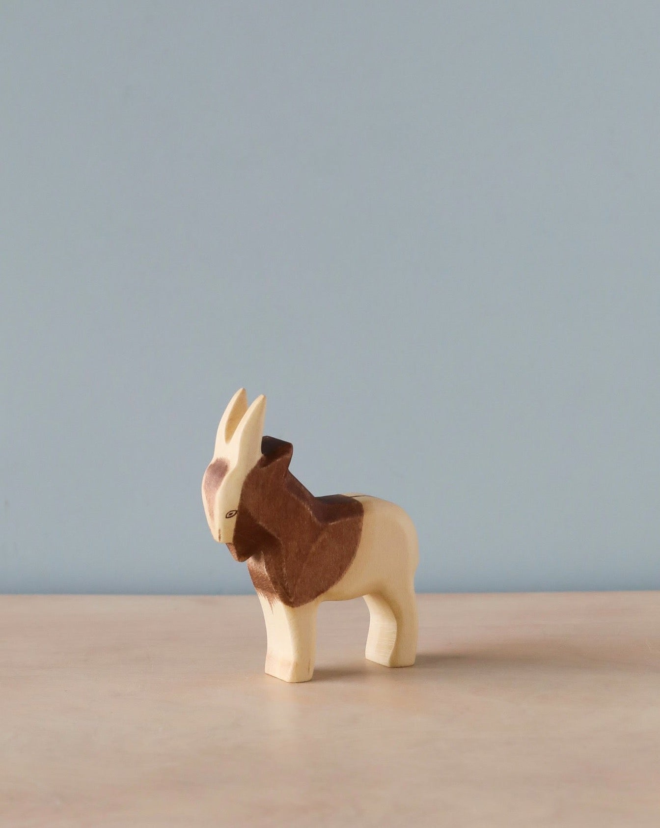 Handmade Holzwald Goat - Image 2