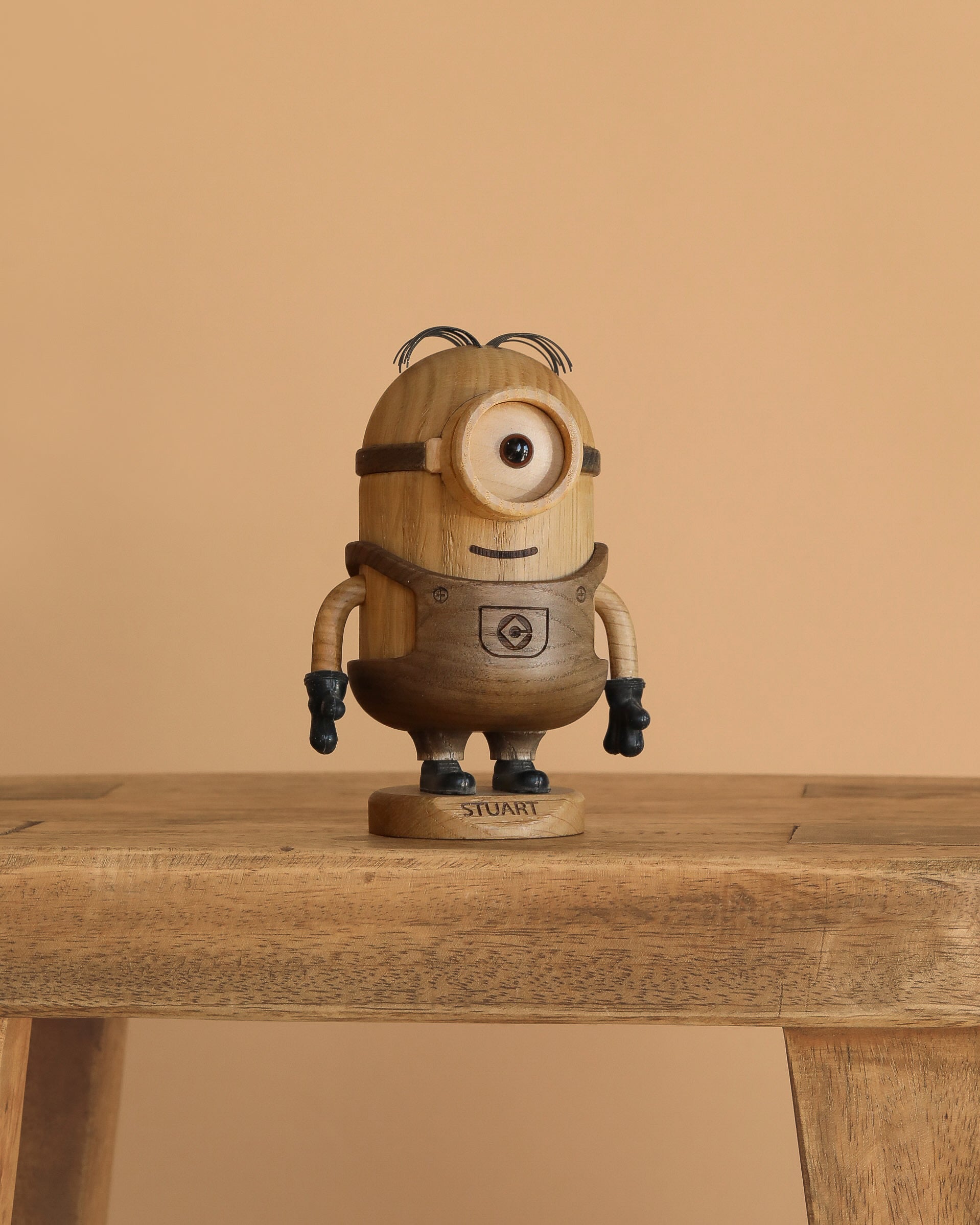 Boyhood Minions Stuart, Small