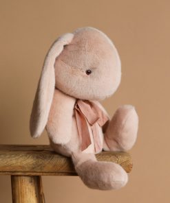 Plush Bunny, Medium - Light Powder