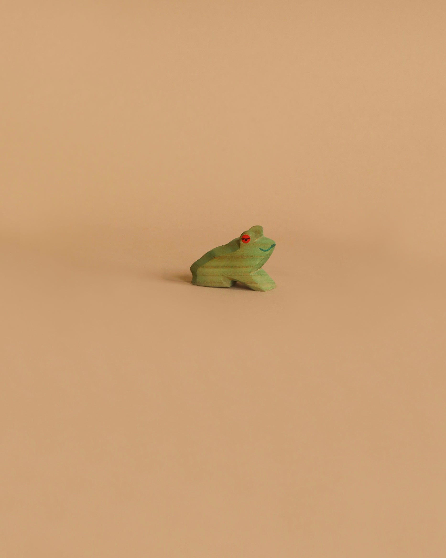 Ostheimer Frog Sitting