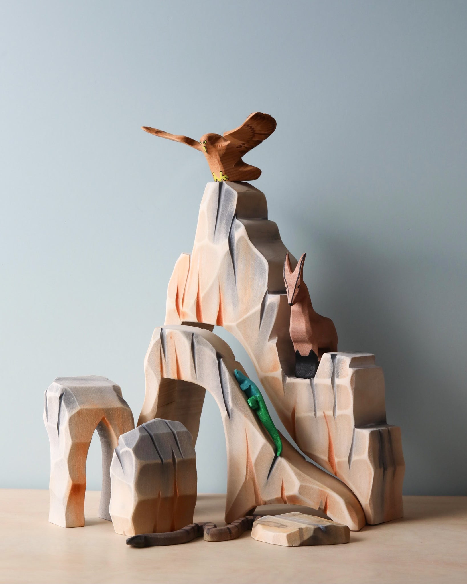 Bumbu Handmade Wooden Mountain Cliff Scene - Image 4