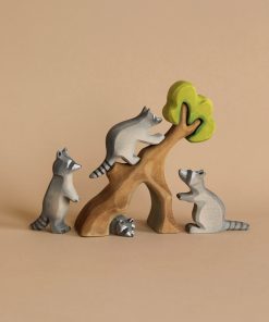 Bumbu Handmade Wooden Raccoon Family With Tree Set