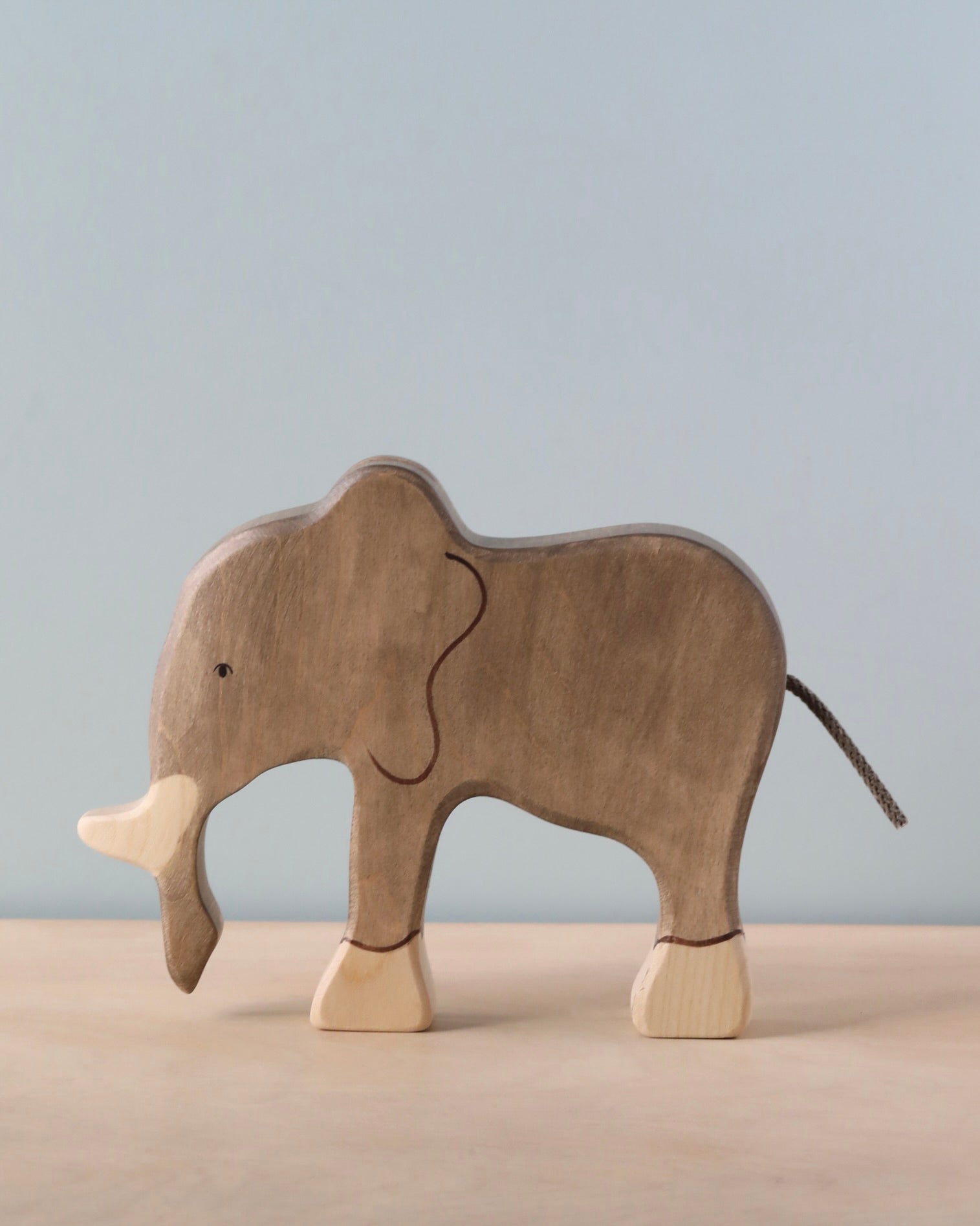 Holztiger Elephant - Image 2