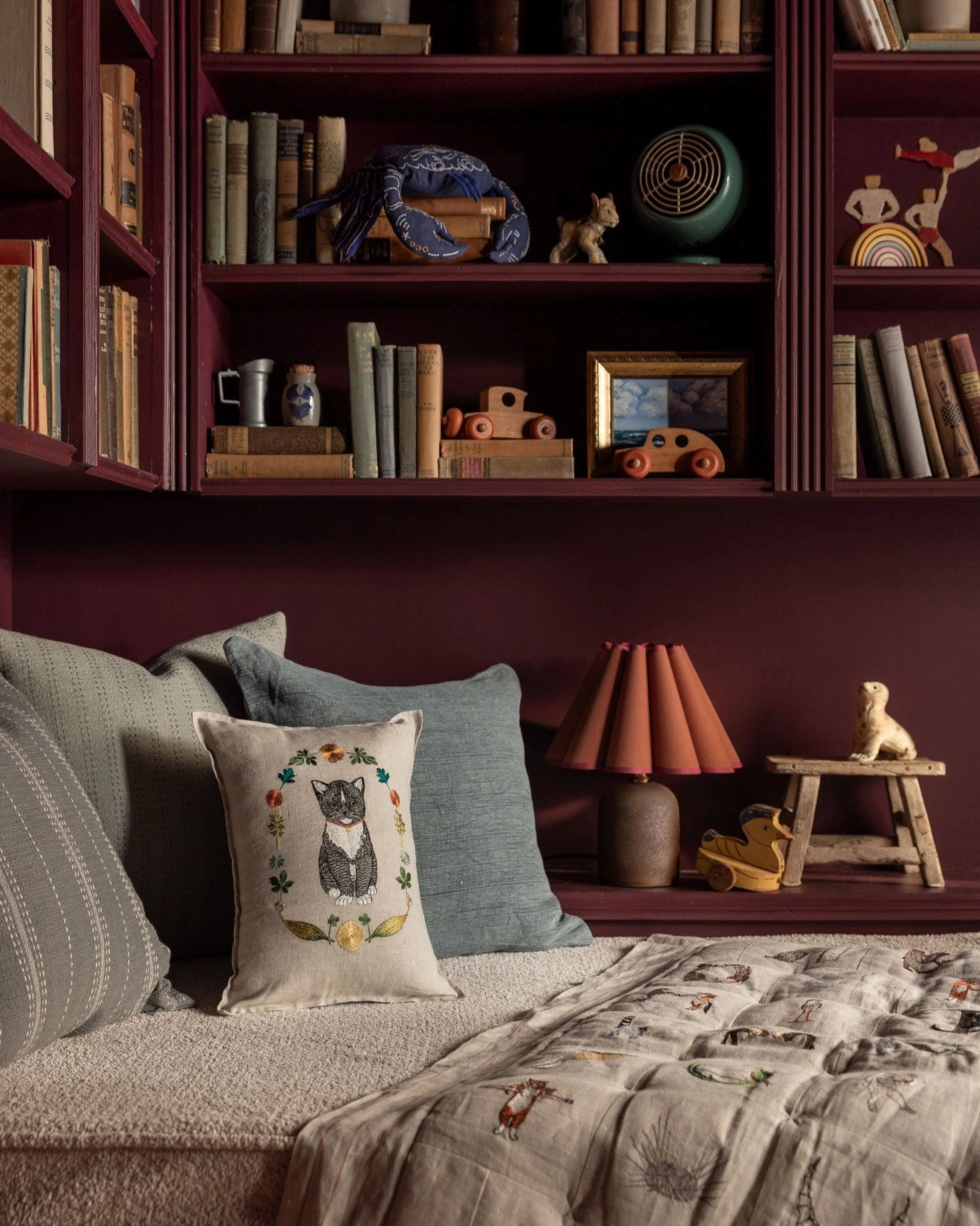 Coral & Tusk Kitten Cameo Pillow - Image 5