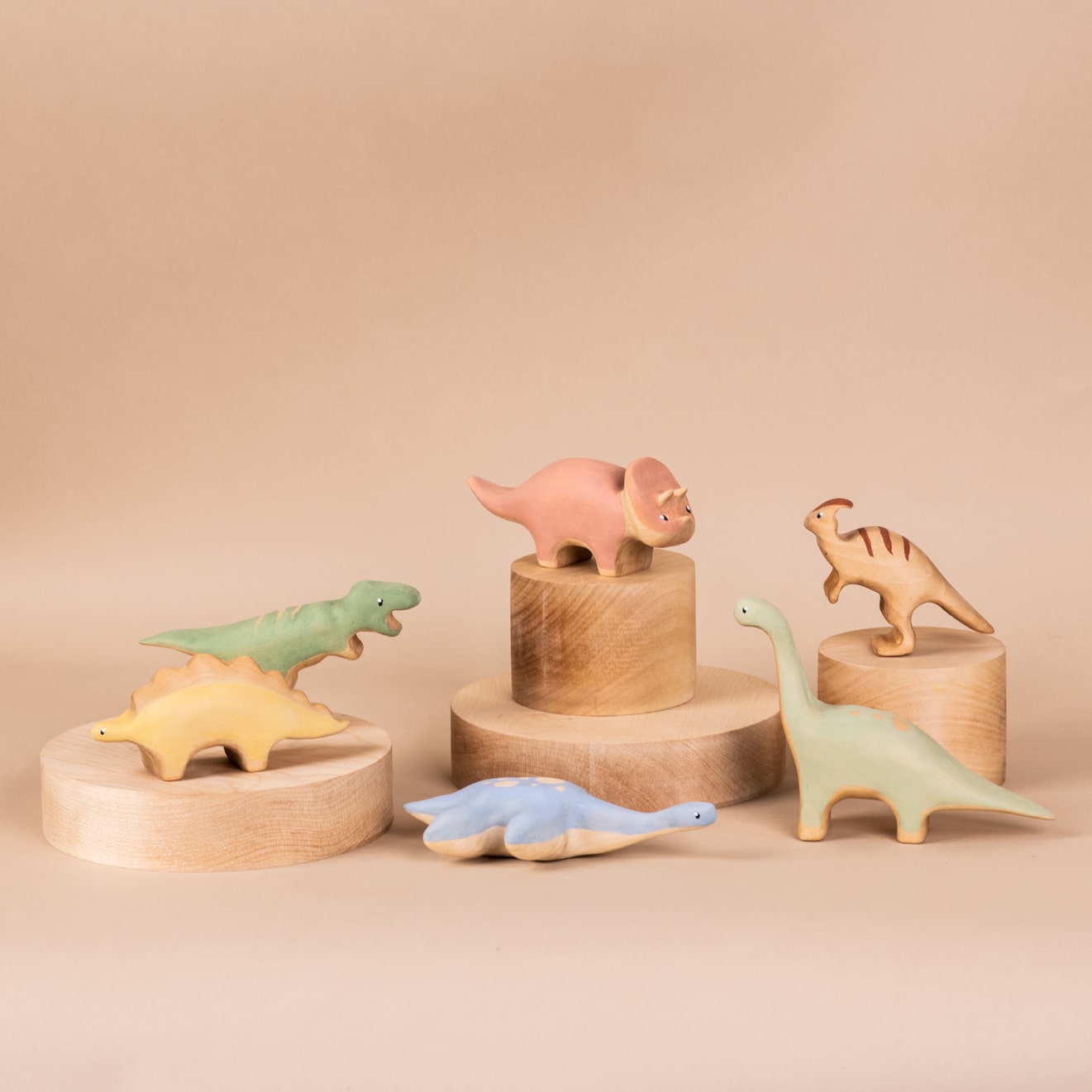 Handmade Wooden Triceratops Dinosaur - Image 3