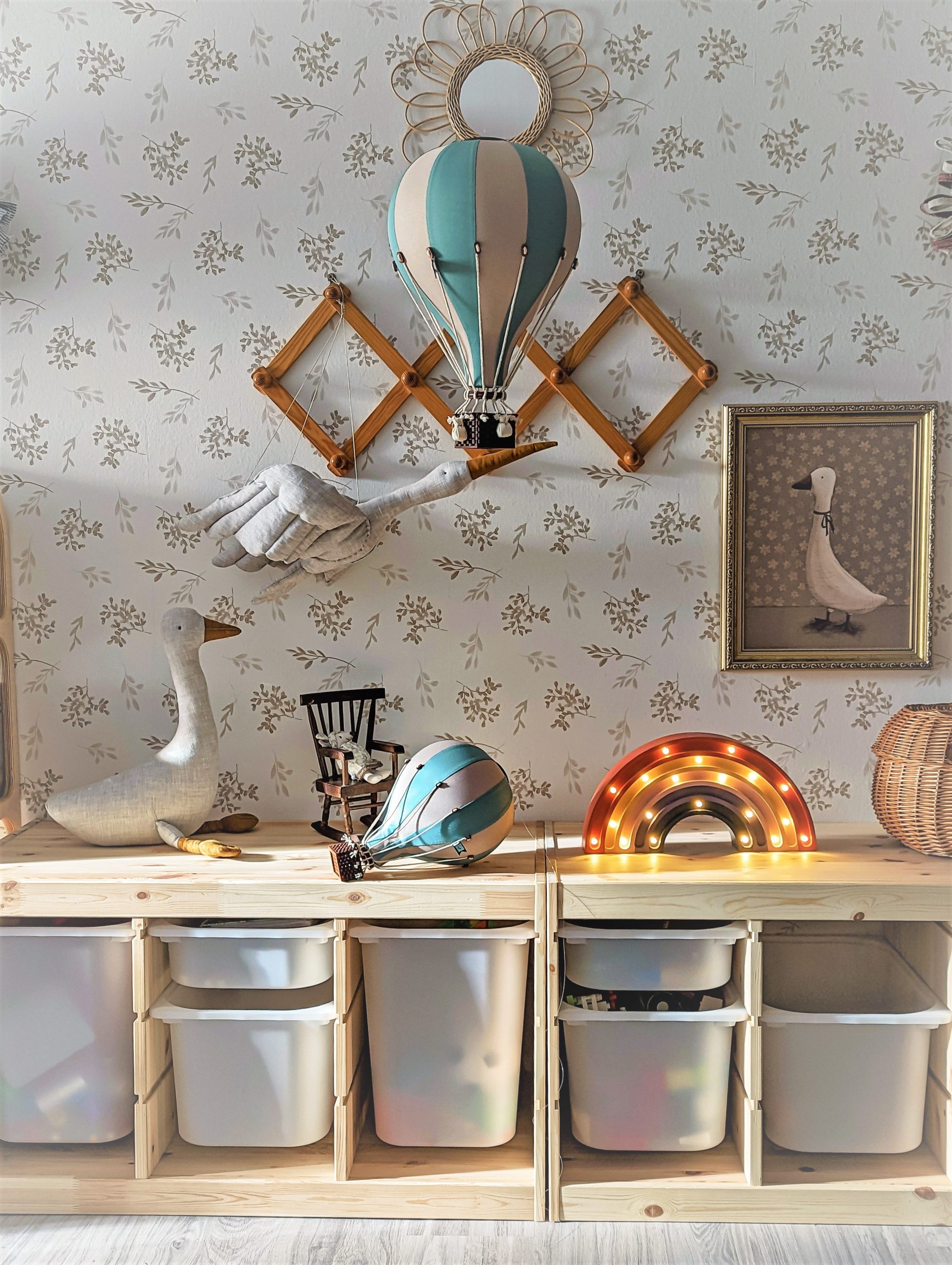 Hot Air Balloon - Pastel Green - Image 4