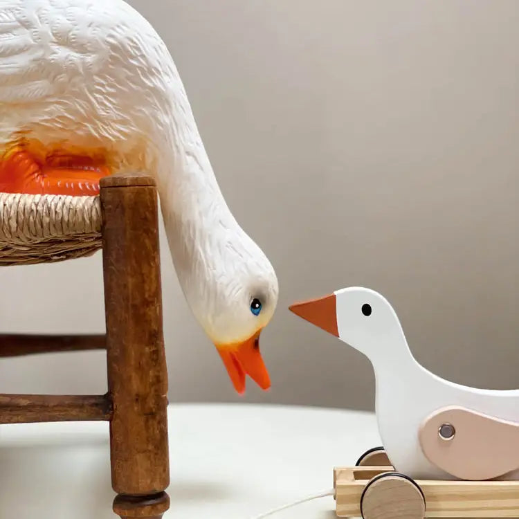 Duck Looking Down Lamp - Image 4