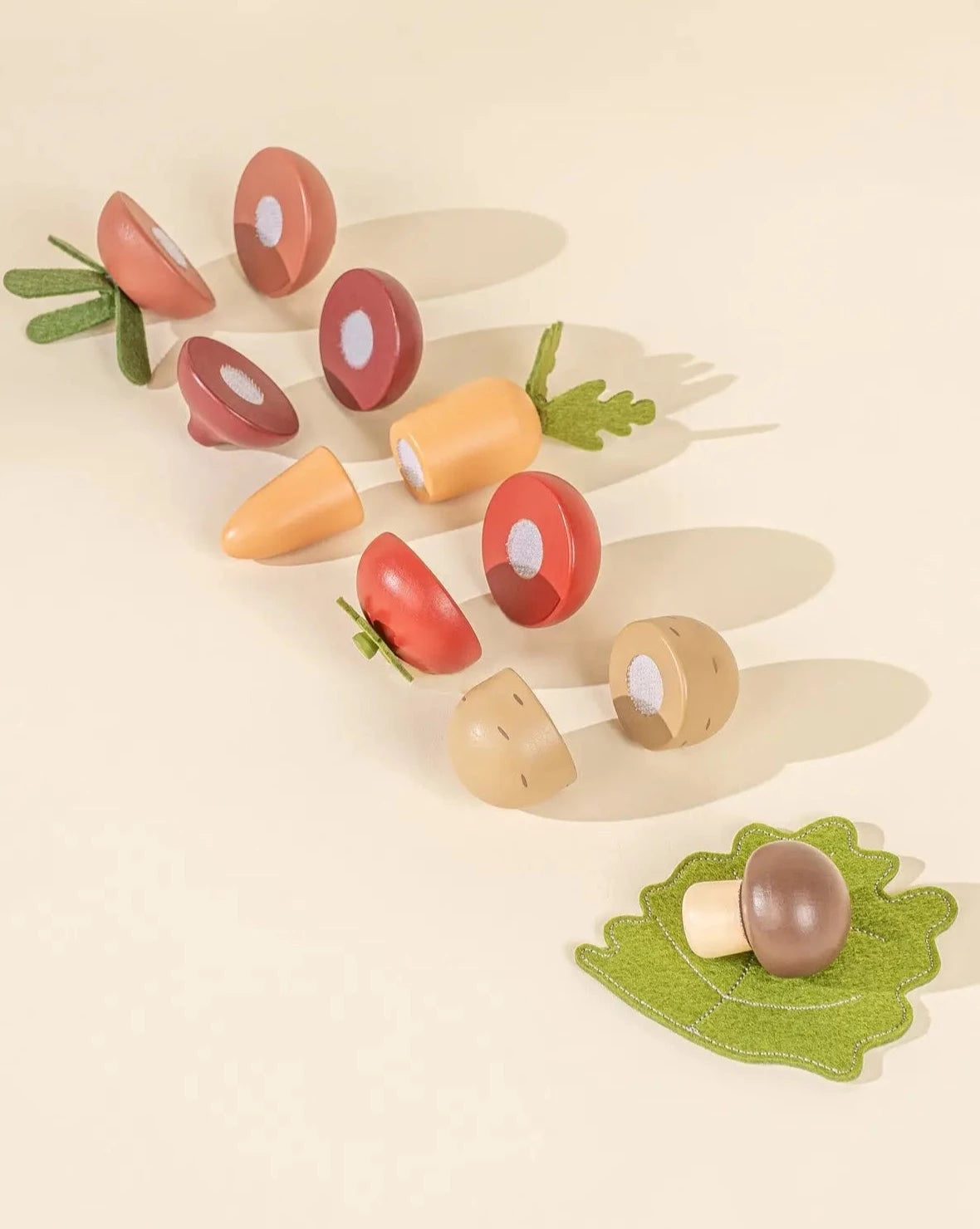 Sliceable Wooden Vegetables